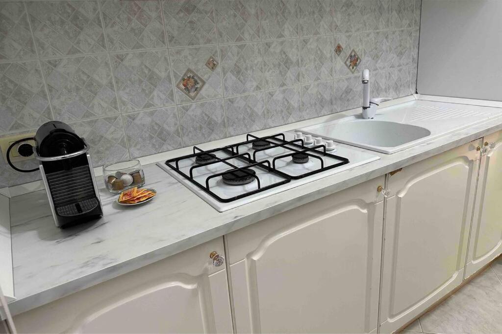 Casa Eleonora: A 5 Min Dal Mare + Free Parking Διαμέρισμα Βεντιμίλια Εξωτερικό φωτογραφία